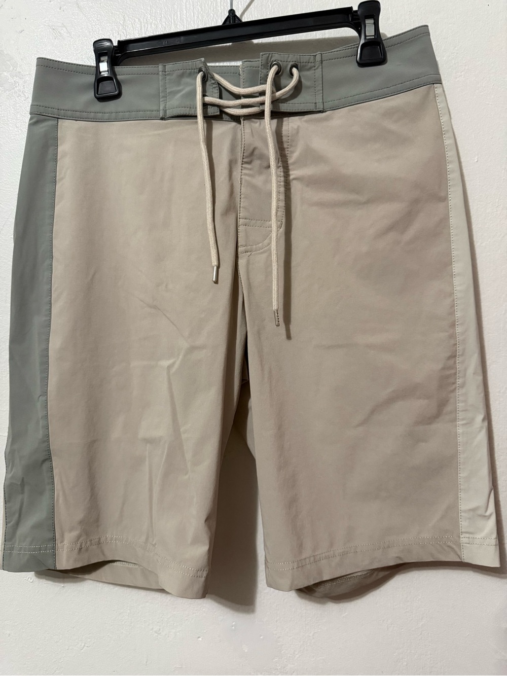 James Perse Yosemite Shorts Mens 30 Beige Performance Board Swim